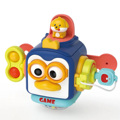 Bebe 1 an jouet pingouin