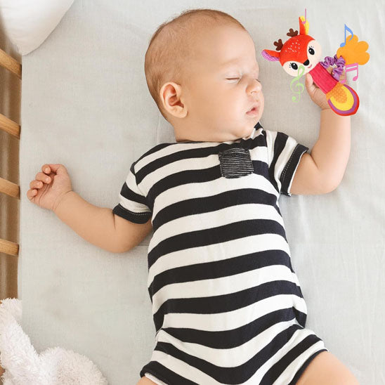 Hochet bébé un ami inséparable même durant le sommeil