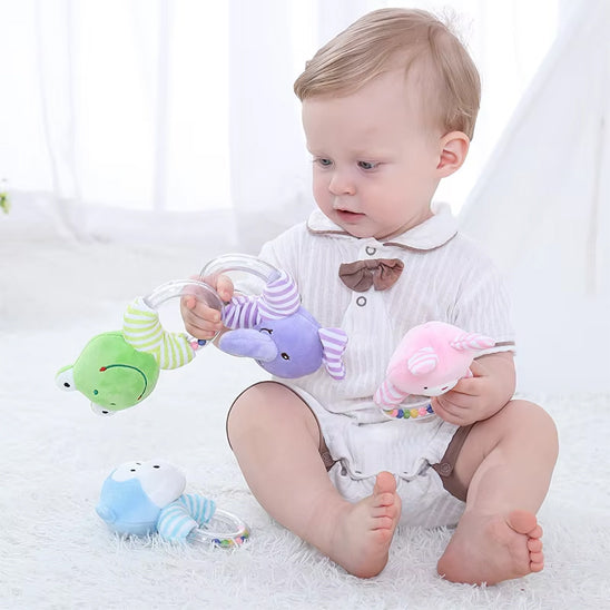 Des hochets aux couleurs vives qui captivent le regard du tout-petit!