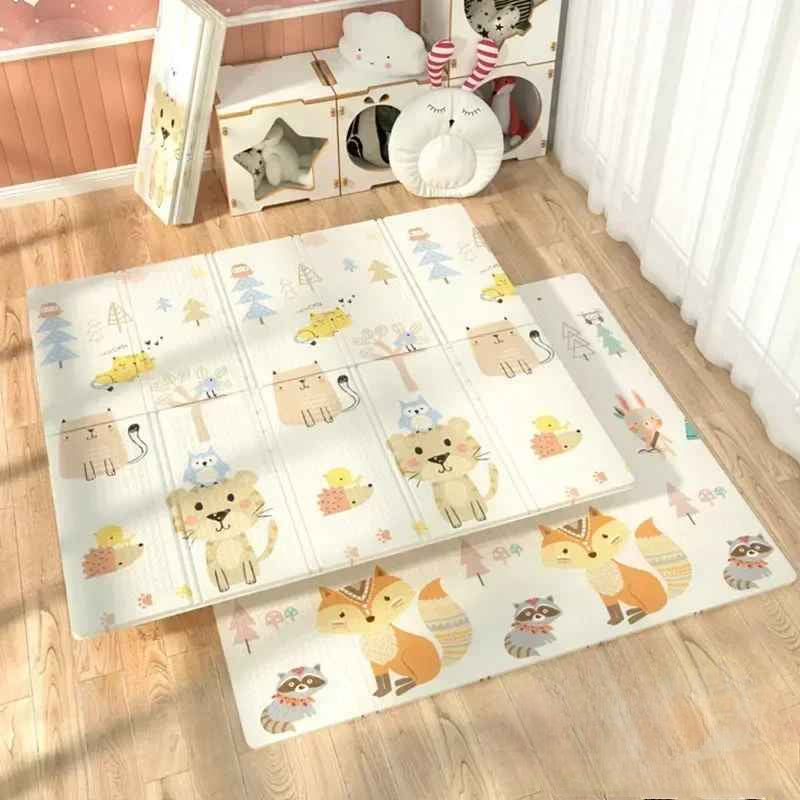 Tapis mousse bébé de 200x180 design animaux aztèques de largeur et une épaisseur de 1.5cm.