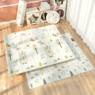 Tapis mousse bebe  aux couleurs sobre pour un coin d'éveil non agressif