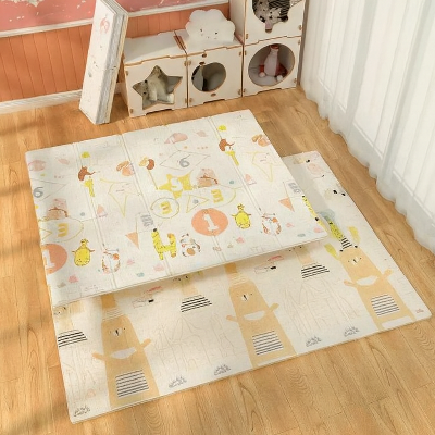 Un tapis mousse bebe à structure, visuel et densité parfait pour le coin d'éveil.